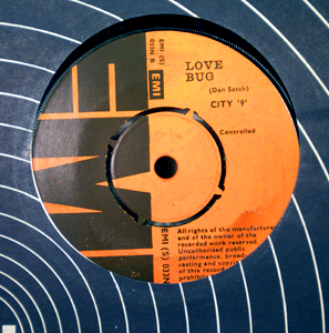CITY 9 - Love bug - 7inch (SP)