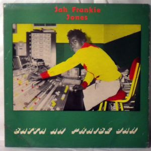 JAH FRANKIE JONES - Satta and praise Jah - LP